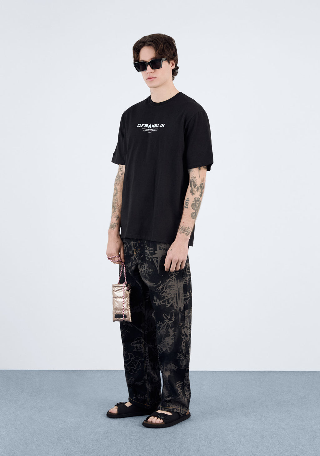 Tomorrow T-Shirt Black / White