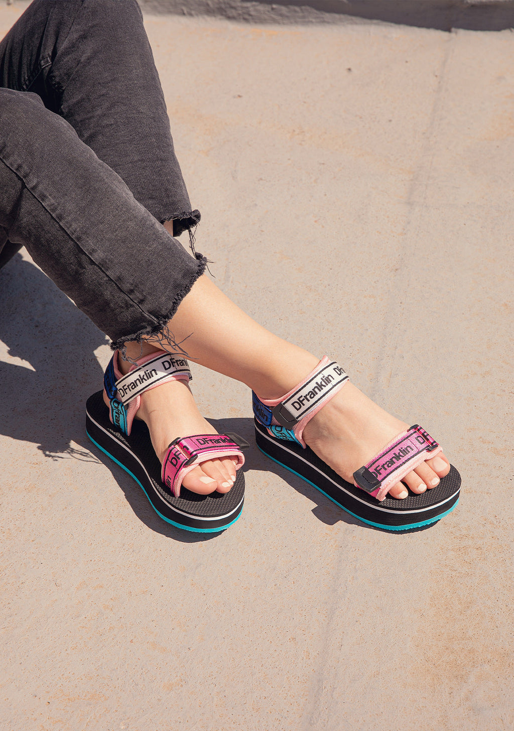 Hawaii Eva Sandal Blue Multi