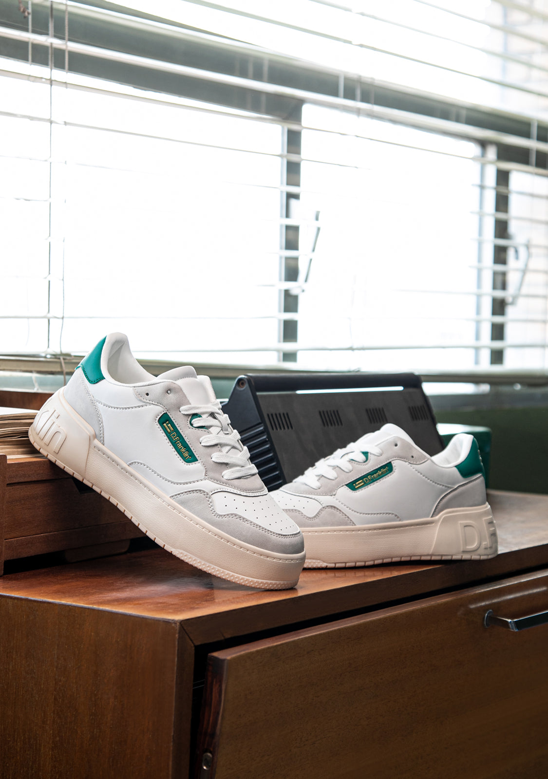 Low Court Basic White / Green